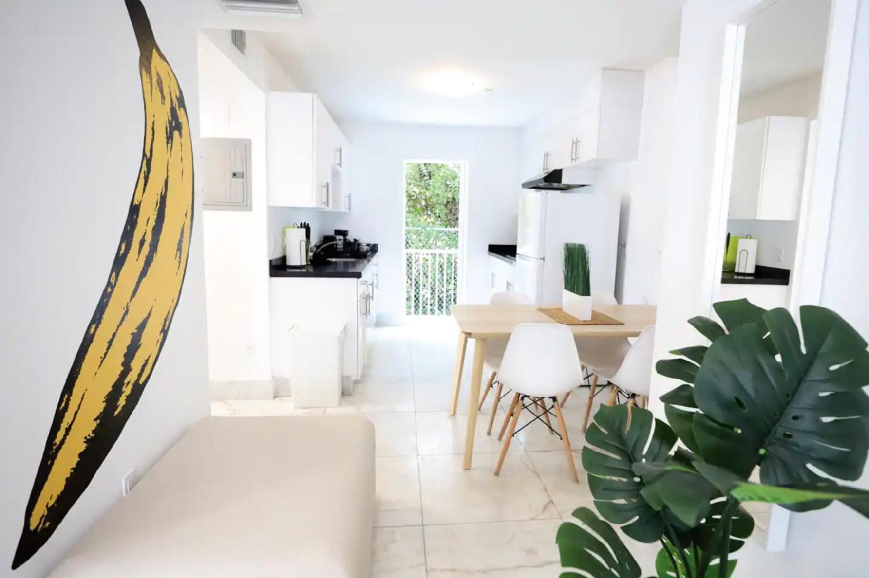 South Beach 2 Bedroom Family & Pet Friendly Apartment With Balcony & Free Parking マイアミビーチ エクステリア 写真