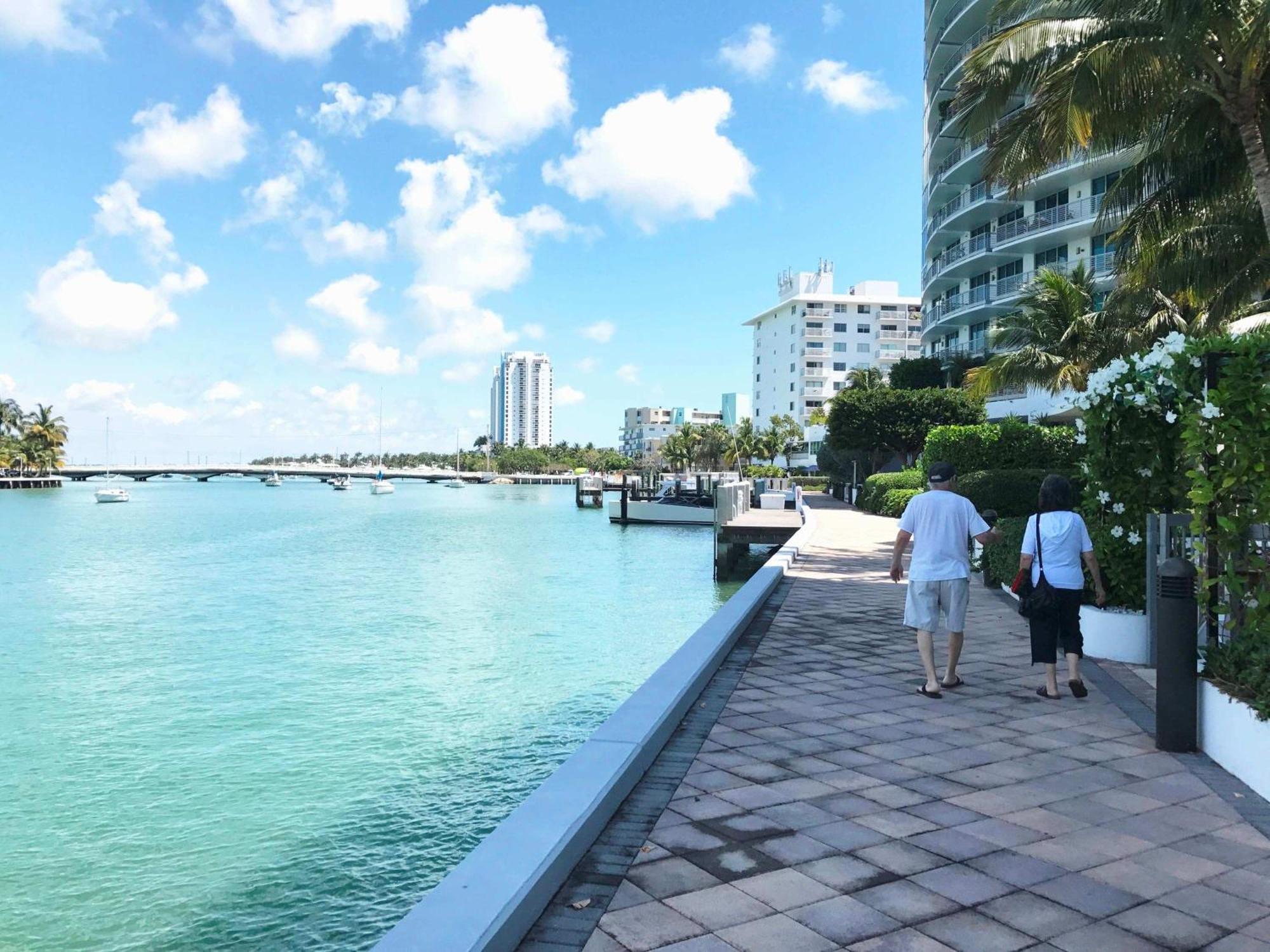 South Beach 2 Bedroom Family & Pet Friendly Apartment With Balcony & Free Parking マイアミビーチ エクステリア 写真
